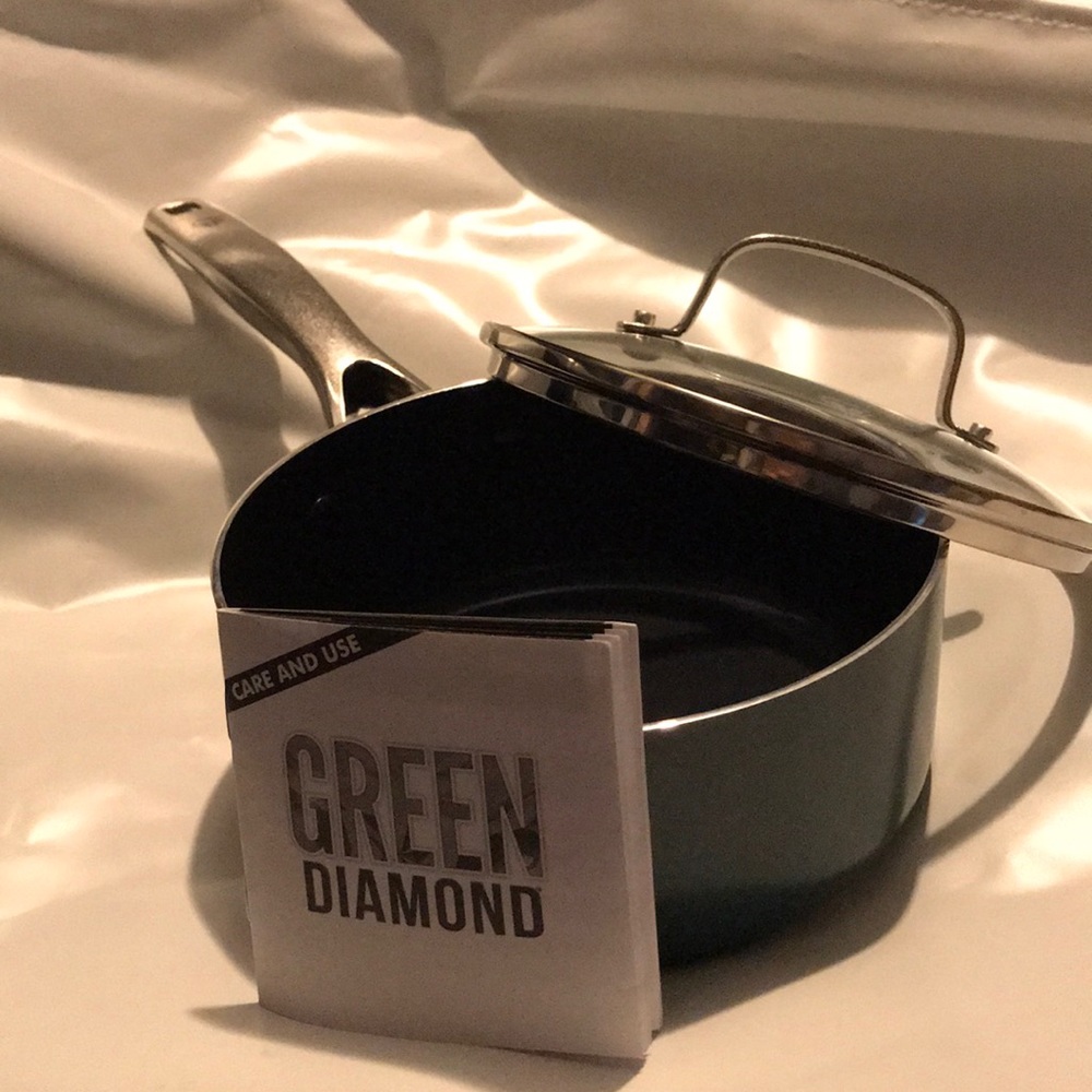 Green Diamond Saucepan 7"x3" for pan base x13.75" Non-stick tick Enhanced Enamel